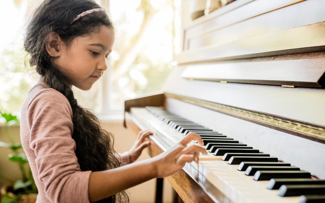 10 dôvodov, prečo učiť dieťa hudbu